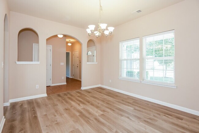 Building Photo - 3062 Clover Rd NW