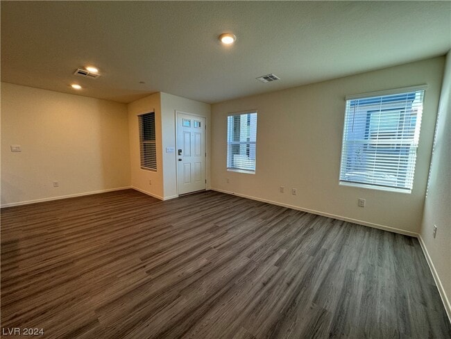Building Photo - 9917 Marigold Hills St