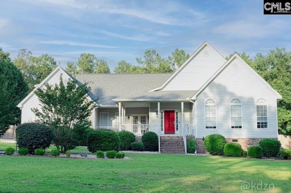 Primary Photo - 74 Teaberry Ln