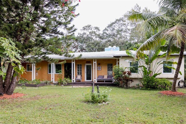 Foto del edificio - 750 NE 120th St