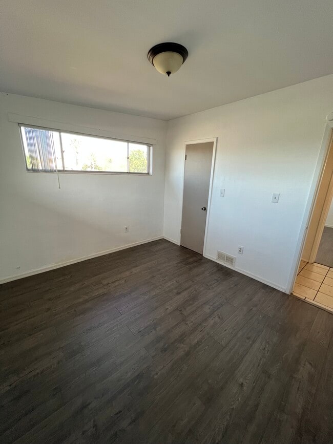 Foto del edificio - 4752 E Baker St