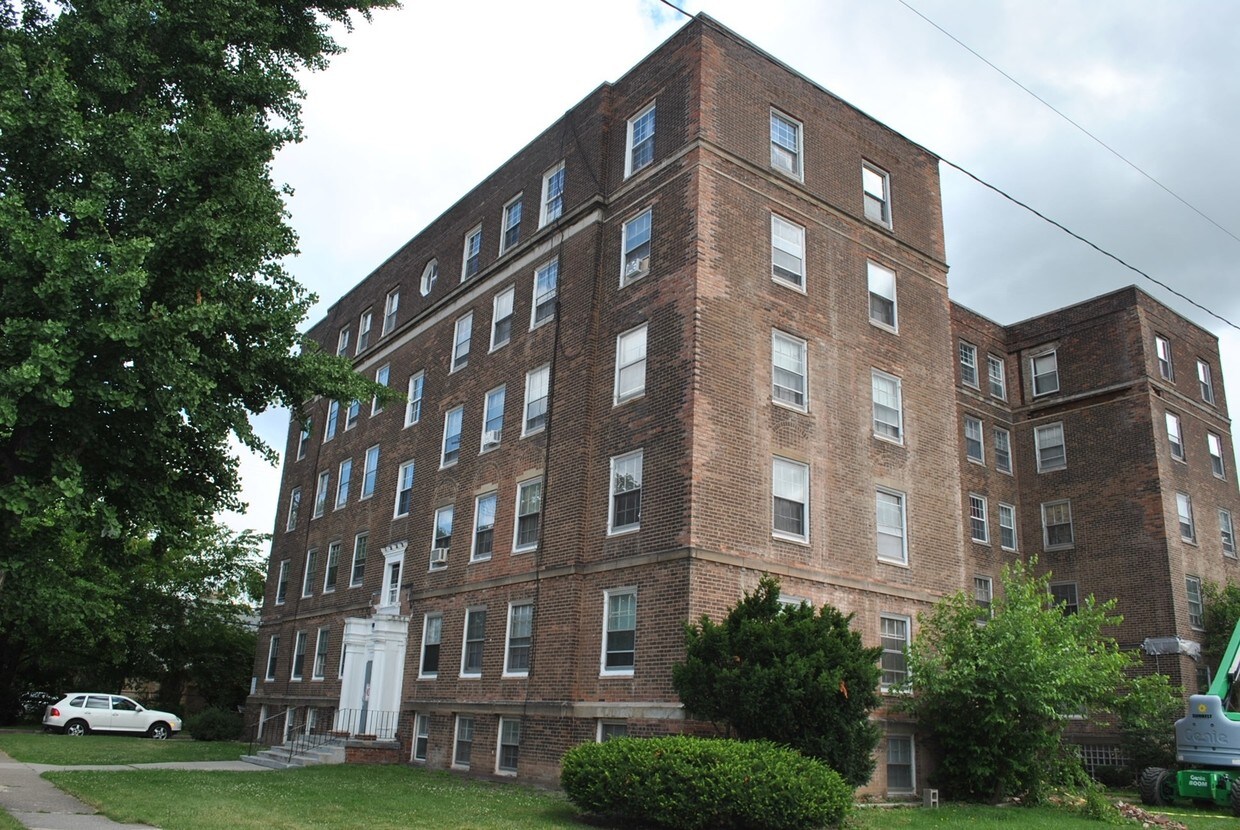 Foto principal - 14603 Milverton Rd