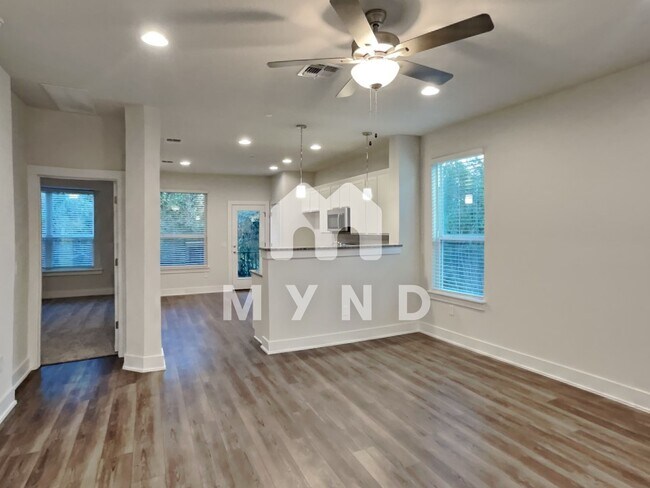 Building Photo - 1509 Roseburg Dr