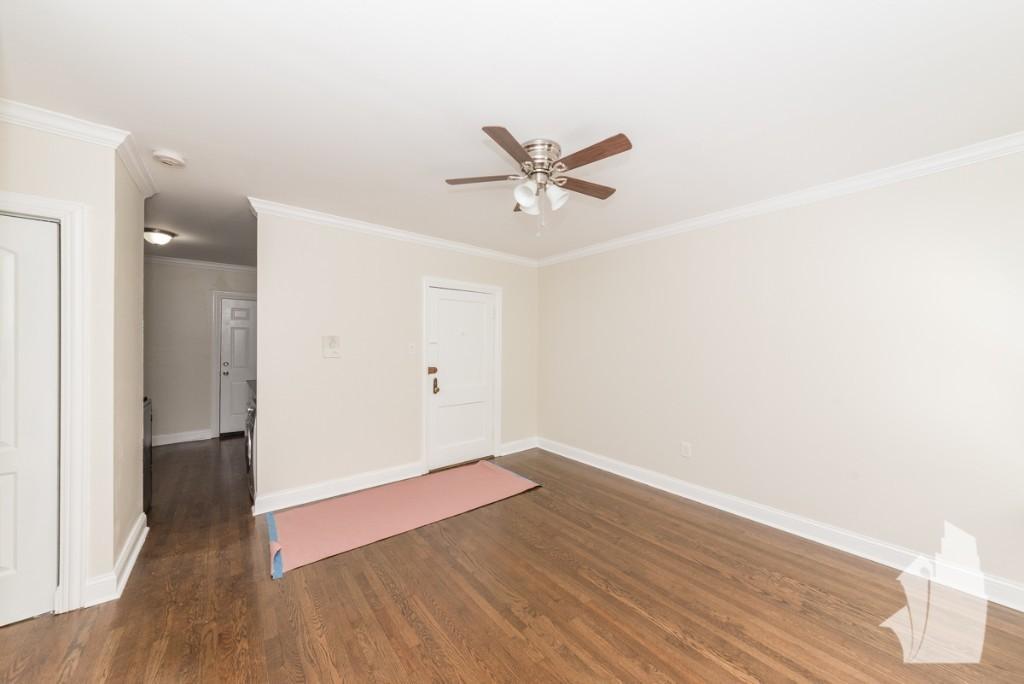 Building Photo - 1 bedroom in Chicago IL 60613