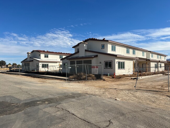 Building Photo - Juniper Valley Townhomes