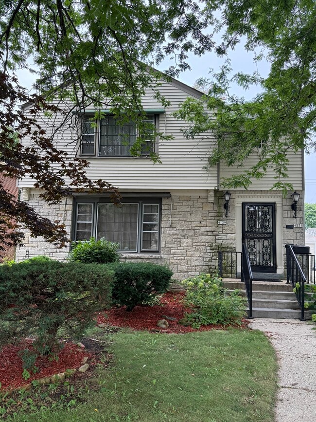 Building Photo - 4131 N Newhall St
