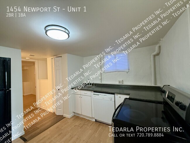 Building Photo - 1454 Newport St