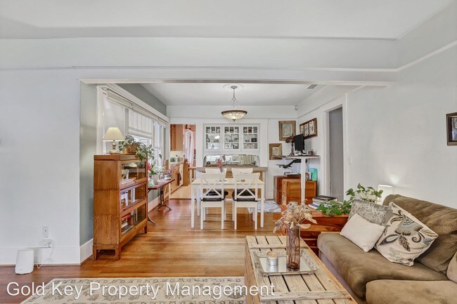 Foto del edificio - 3 br, 1 bath House - 4170 Oregon Street