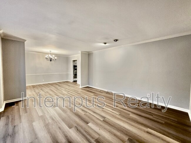 Building Photo - 8124 Devens Dr