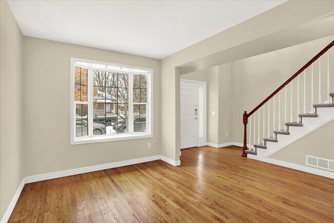 Foto del edificio - 2143 S Grant St