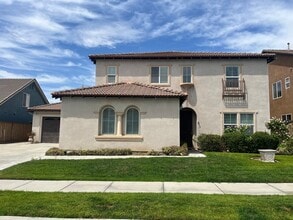 Building Photo - 32624 Juniper Berry Dr