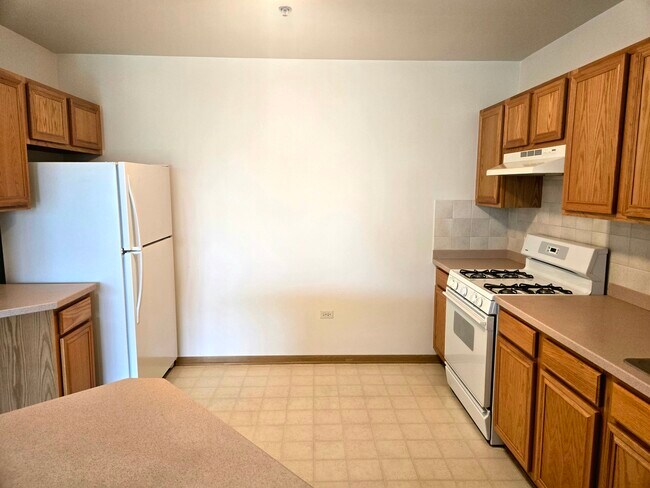 Building Photo - 100 W Roosevelt Ave