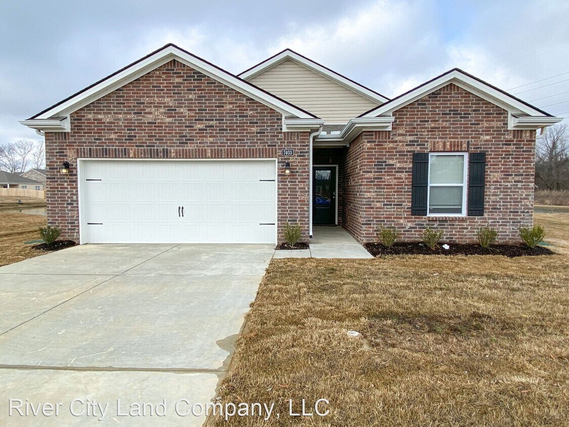 3 br, 2 bath House 7403 Barrett Oaks Cove House for Rent in