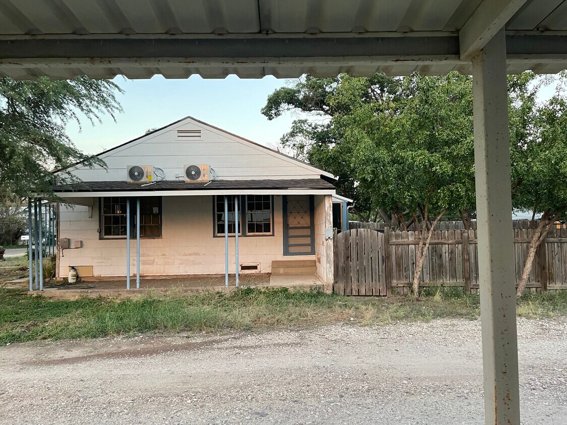 408 E Nations St, Alpine, TX 79830 House Rental in Alpine, TX