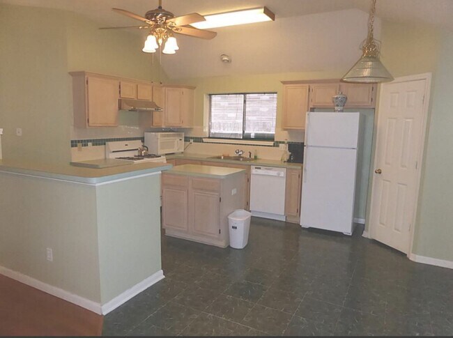 Foto del edificio - 12530 Meadowglen Dr