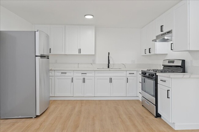 Foto del edificio - 663 W 2nd St