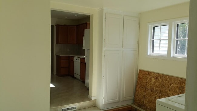 Building Photo - 9826 CO-66