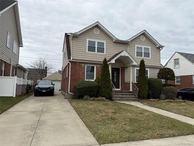 Foto del edificio - 222 Colonial Ave