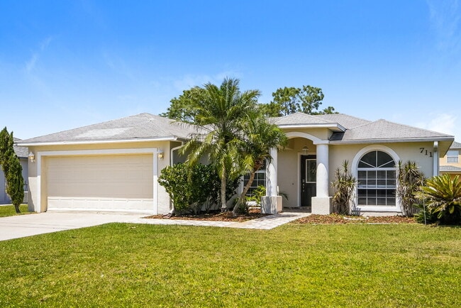 Foto del edificio - 711 Pelican Ct