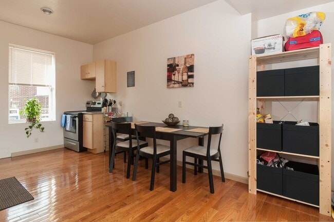 Photo - 124 S 12th St Apartment