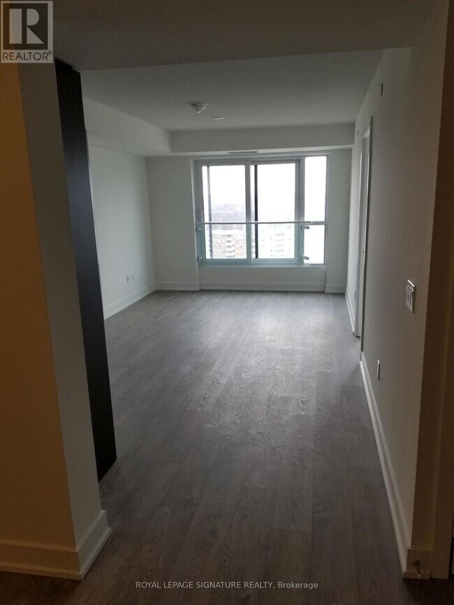 Photo du bâtiment - 7 Mabelle Ave