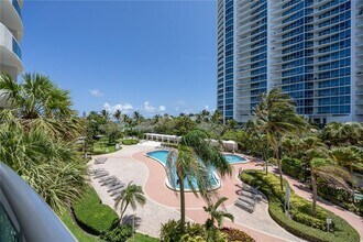 Building Photo - 3001 S Ocean Dr