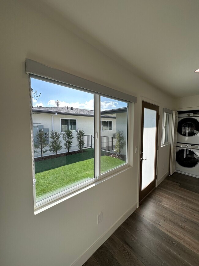 Unit C - Pacific Apartment Homes at Ermanita