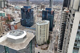 Building Photo - 500 Talbot St