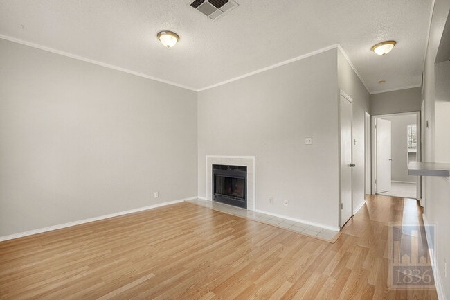Building Photo - 2804 Rio Grande St