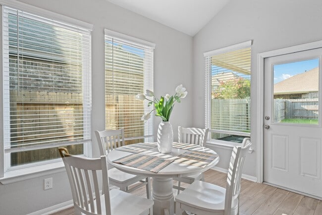 Foto del edificio - 13006 Oleander Bay Ln