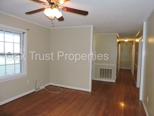 Building Photo - Tranquil Acres