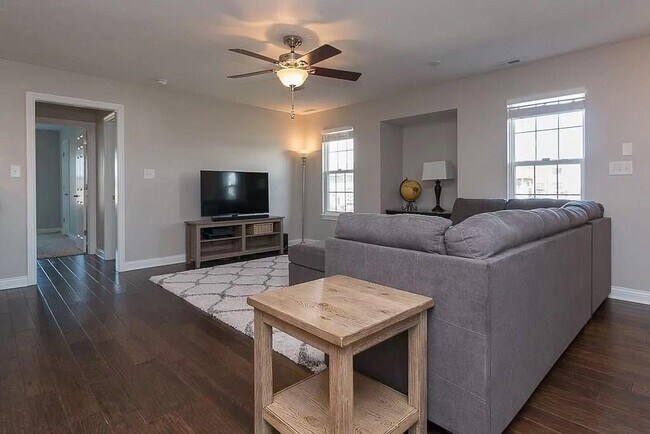 Foto del edificio - 9756 Clover Ct