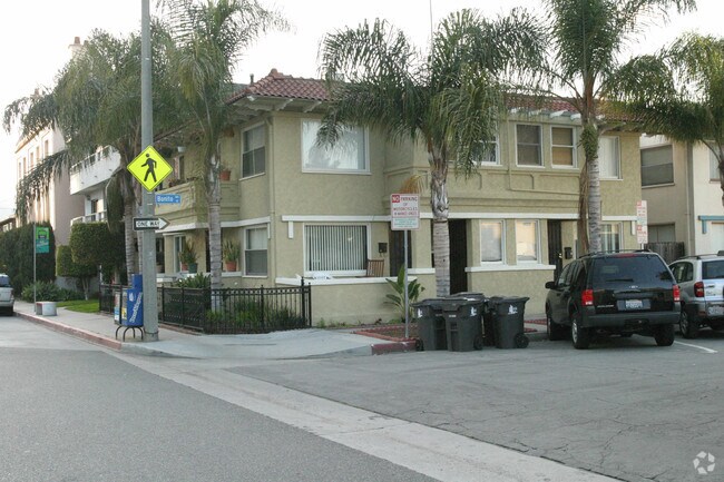 Building Photo - 1 Bonito Ave