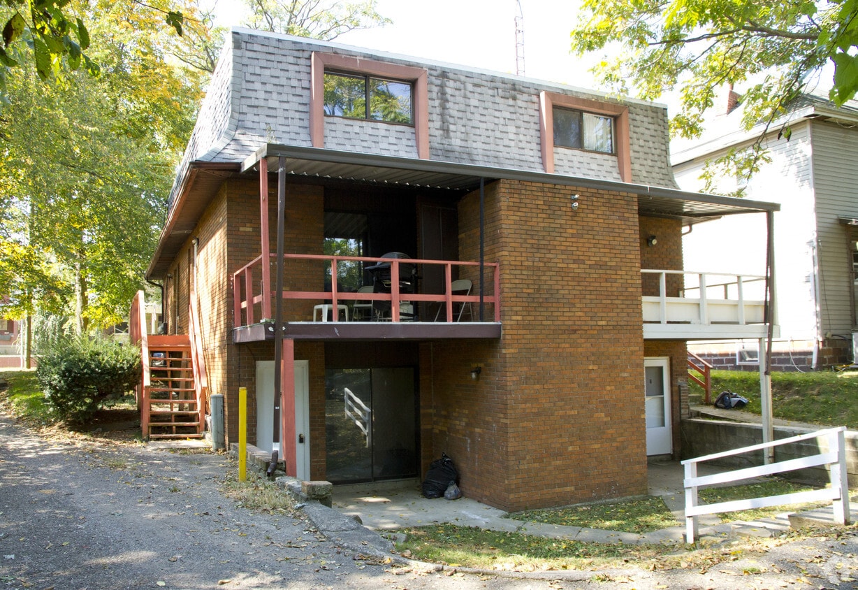 Building Photo - 272 Hudson Ave