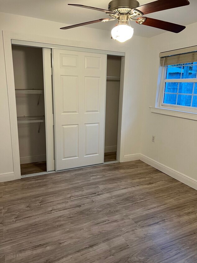 room 3 - 6361 Raleigh St