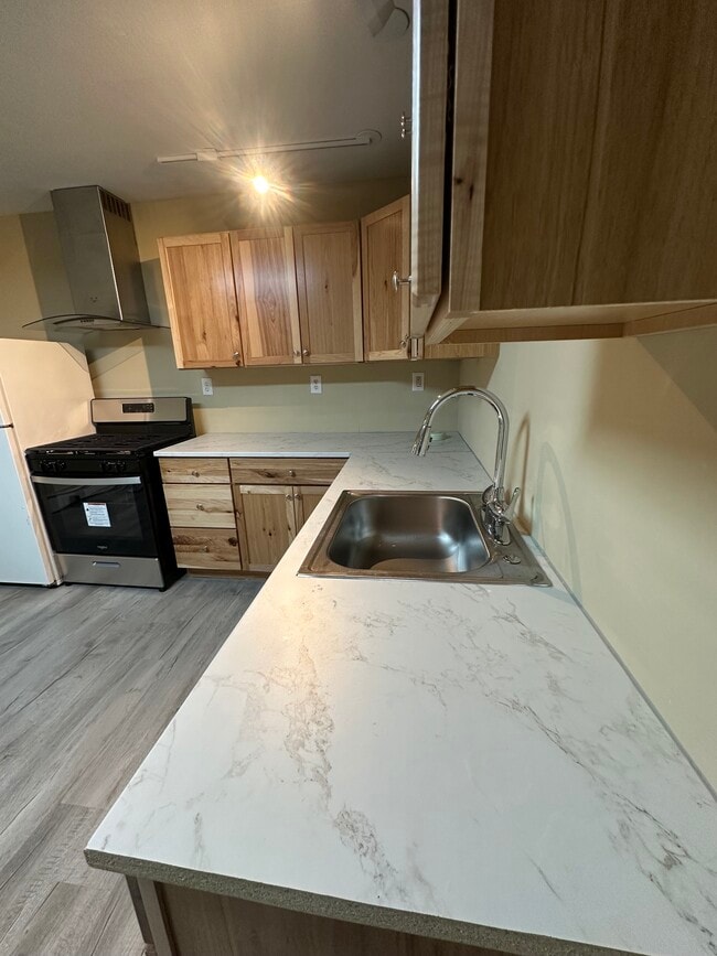 Building Photo - 207 Gorham Ave