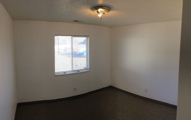Foto del edificio - Charming Nephi 4-Plex, Pet Friendly