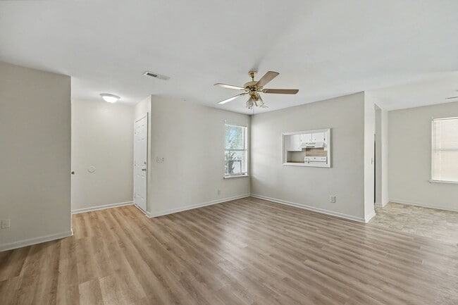 Building Photo - 5225 Marseilles Dr