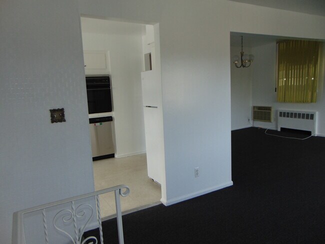 Foto del edificio - 529 Bayview Ave