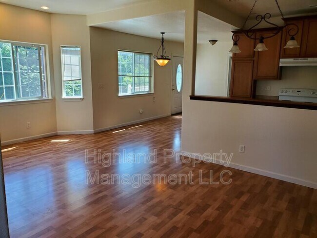 Foto del edificio - 1247 NE Williams St