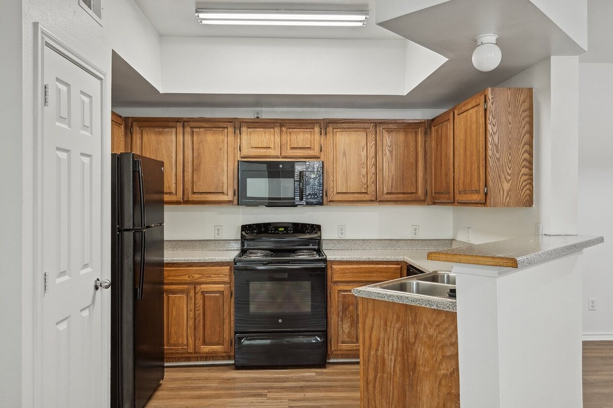 Primary Photo - Cypress View Villas Apartments