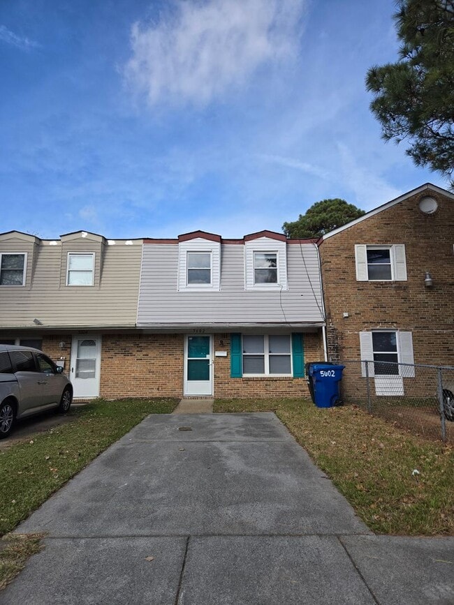 Building Photo - 5602 Banbury Ct