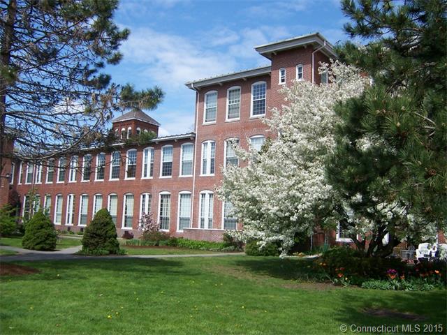 Condo's la histórica ciudad de Falls Mills - 150 Yantic St