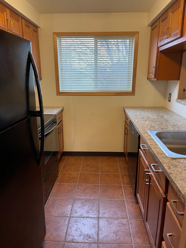 9955 SW Trapper Terrace Unit On The Green Condominiums, Beaverton, OR