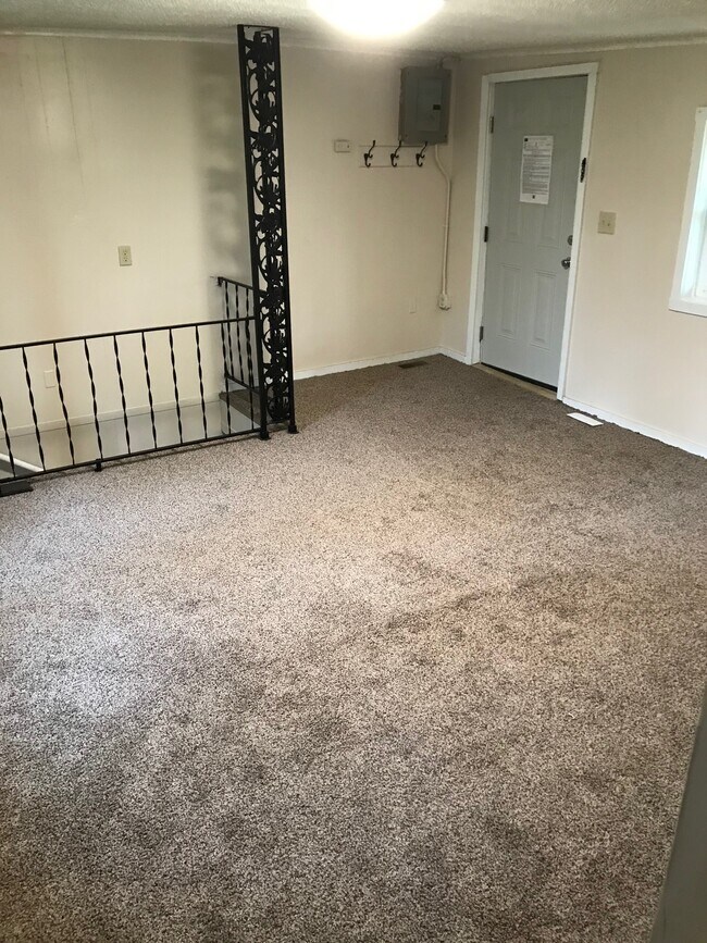 Sala de estar - 121 Washington W St