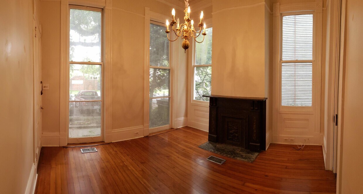 Primary Photo - 1630 Washington Ave