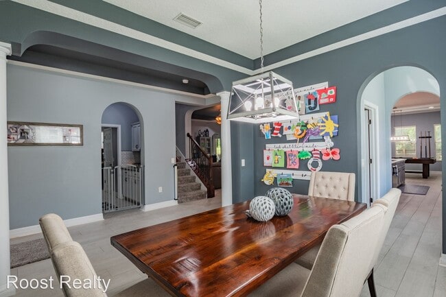 Building Photo - 5 br, 4 bath House - 15329 Azra Dr.