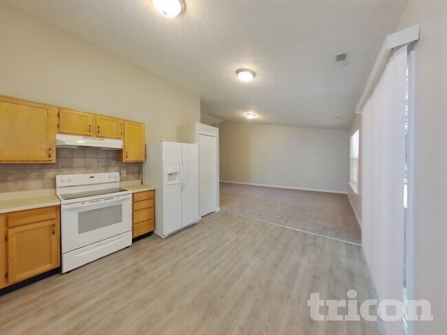 Foto del edificio - 740 Kingston Cir