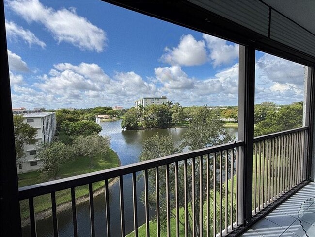 Foto del edificio - 2238 N Cypress Bend Dr