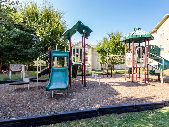 Foto del edificio - 8800 US-290